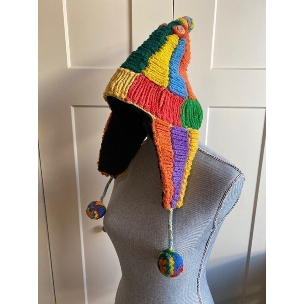 NWT Artisan Hat Tarask Winter Wool Tey-Art Peru Pompom Medium Unisex Ski